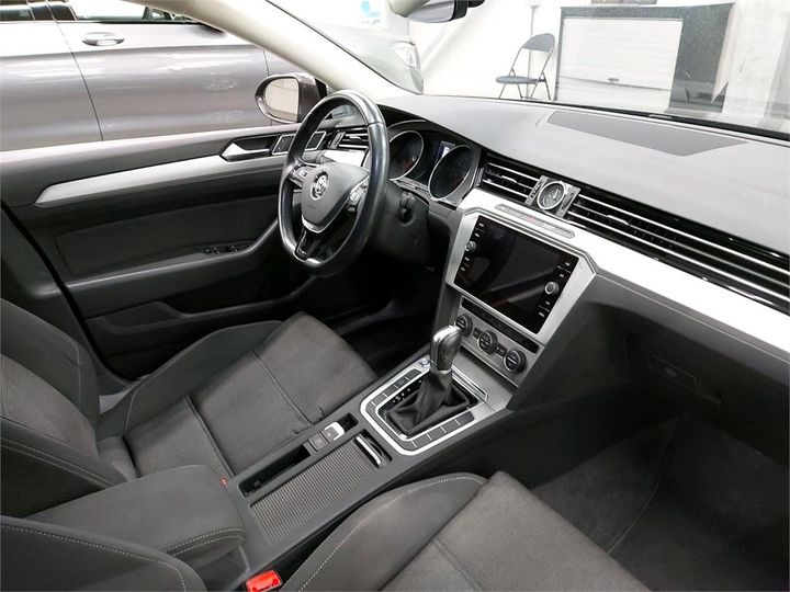 Photo 3 VIN: WVWZZZ3CZJE165931 - VOLKSWAGEN PASSAT 