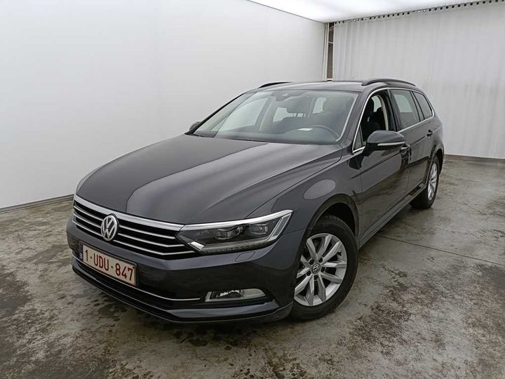 Photo 1 VIN: WVWZZZ3CZJE167098 - VOLKSWAGEN PASSAT 