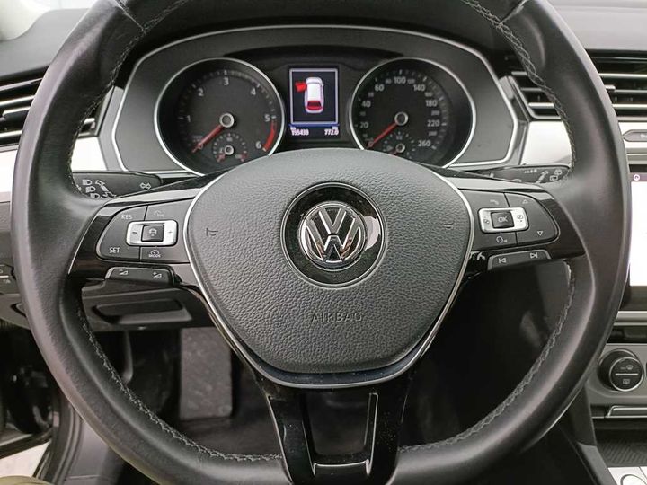 Photo 30 VIN: WVWZZZ3CZJE167098 - VOLKSWAGEN PASSAT 