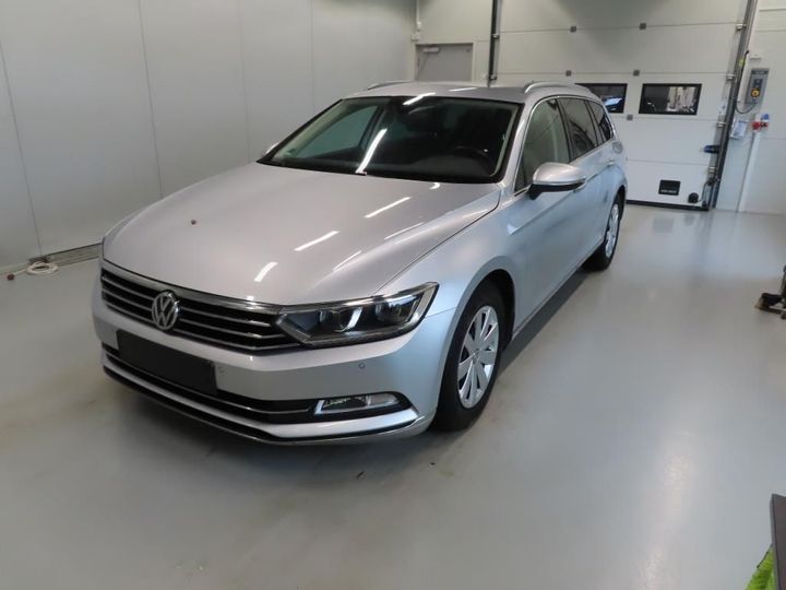 Photo 0 VIN: WVWZZZ3CZJE167832 - VOLKSWAGEN PASSAT 