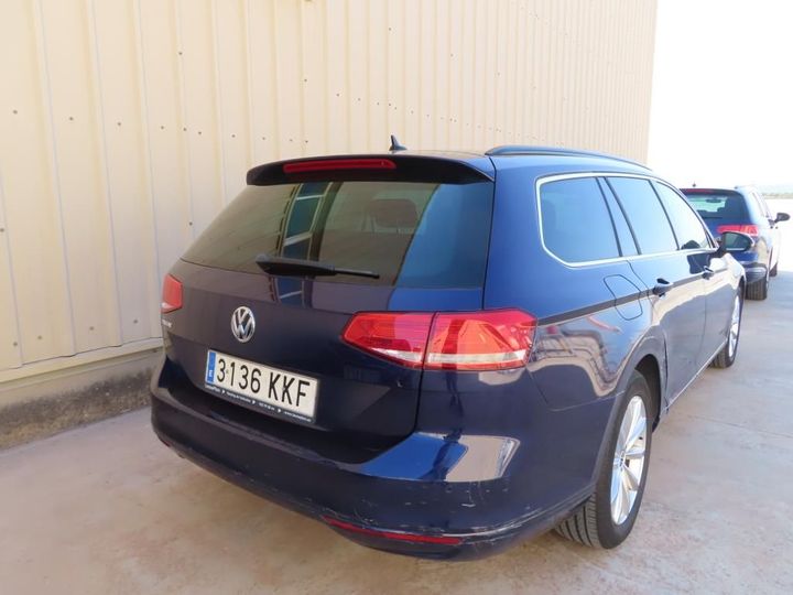 Photo 6 VIN: WVWZZZ3CZJE167865 - VOLKSWAGEN PASSAT 