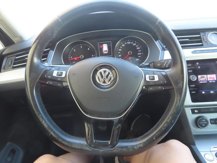 Photo 25 VIN: WVWZZZ3CZJE168281 - VOLKSWAGEN PASSAT 