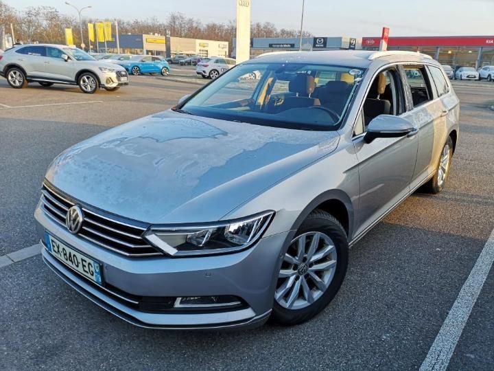 Photo 1 VIN: WVWZZZ3CZJE168288 - VOLKSWAGEN PASSAT 