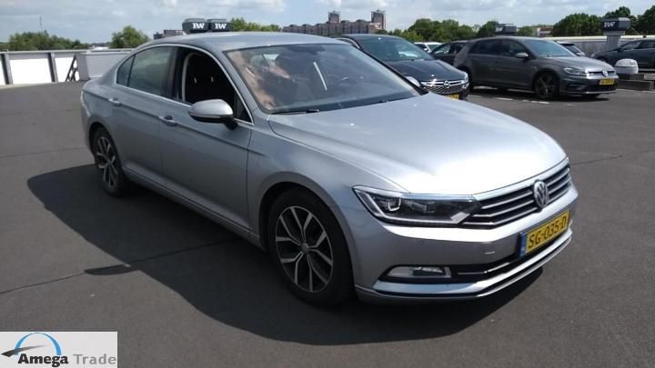 Photo 3 VIN: WVWZZZ3CZJE172565 - VOLKSWAGEN PASSAT 