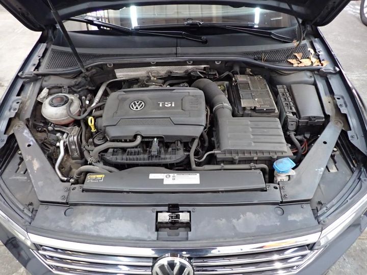 Photo 5 VIN: WVWZZZ3CZJE174916 - VOLKSWAGEN PASSAT 