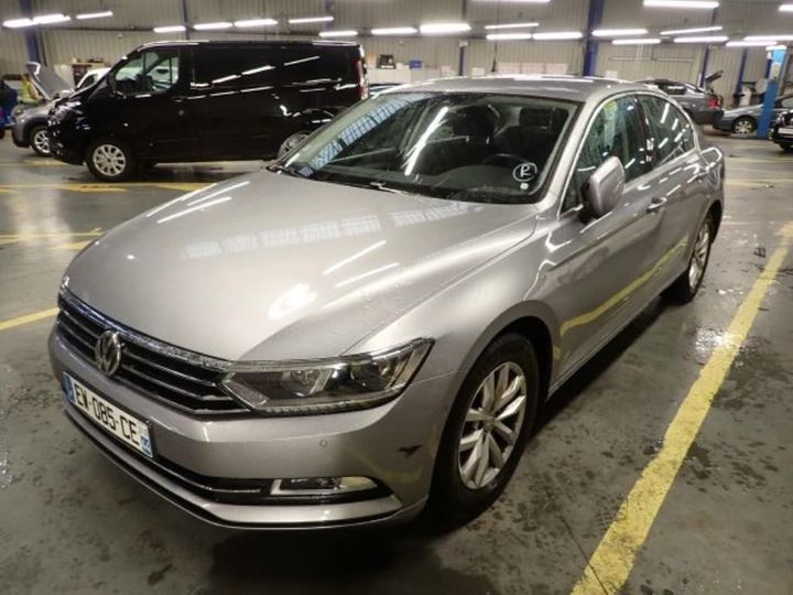 Photo 1 VIN: WVWZZZ3CZJE176711 - VOLKSWAGEN PASSAT 