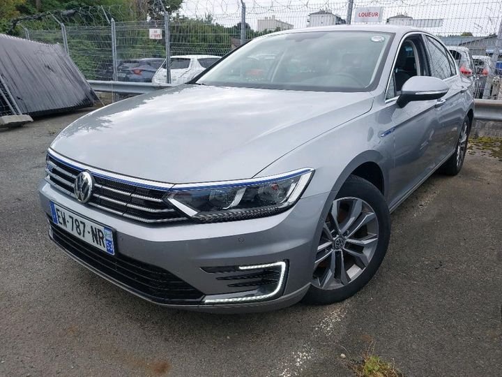 Photo 1 VIN: WVWZZZ3CZJE179507 - VOLKSWAGEN PASSAT 