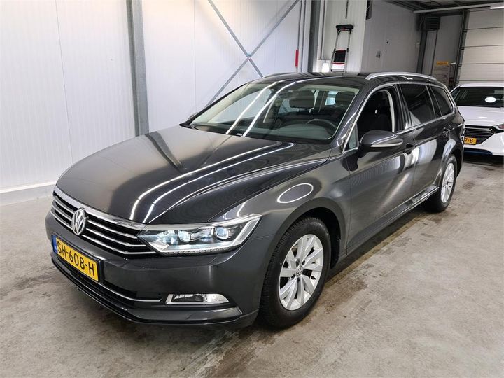 Photo 1 VIN: WVWZZZ3CZJE180182 - VOLKSWAGEN PASSAT 