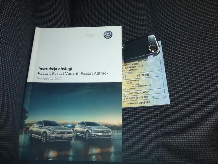 Photo 10 VIN: WVWZZZ3CZJE180542 - VOLKSWAGEN PASSAT 