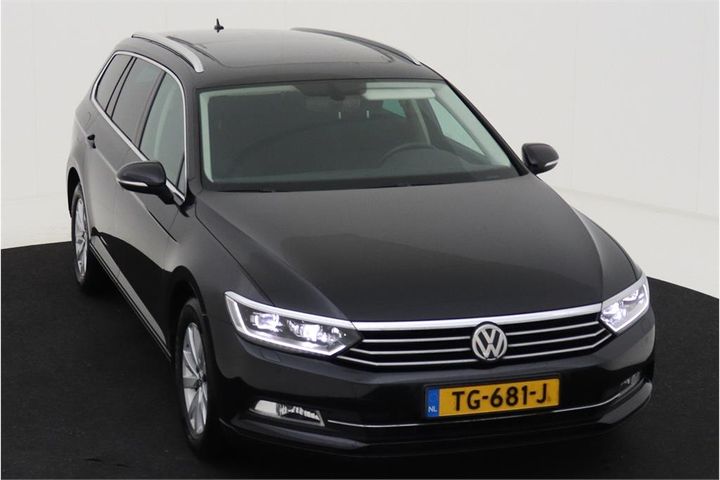 Photo 2 VIN: WVWZZZ3CZJE182533 - VOLKSWAGEN PASSAT 