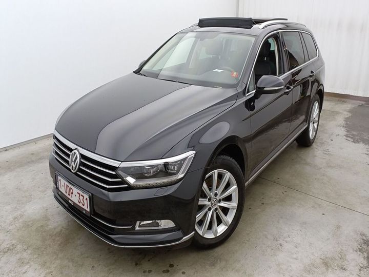 Photo 1 VIN: WVWZZZ3CZJE183161 - VOLKSWAGEN PASSAT 