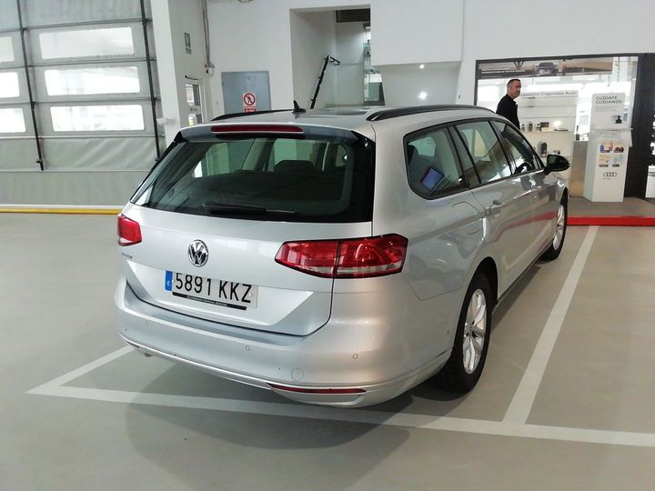 Photo 16 VIN: WVWZZZ3CZJE183378 - VOLKSWAGEN PASSAT 