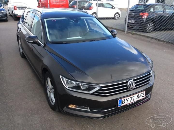 Photo 2 VIN: WVWZZZ3CZJE183458 - VOLKSWAGEN PASSAT 