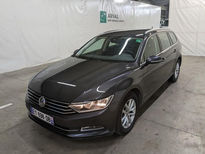 Photo 1 VIN: WVWZZZ3CZJE185582 - VOLKSWAGEN PASSAT 