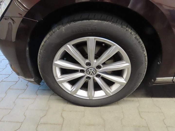 Photo 2 VIN: WVWZZZ3CZJE186009 - VOLKSWAGEN PASSAT 