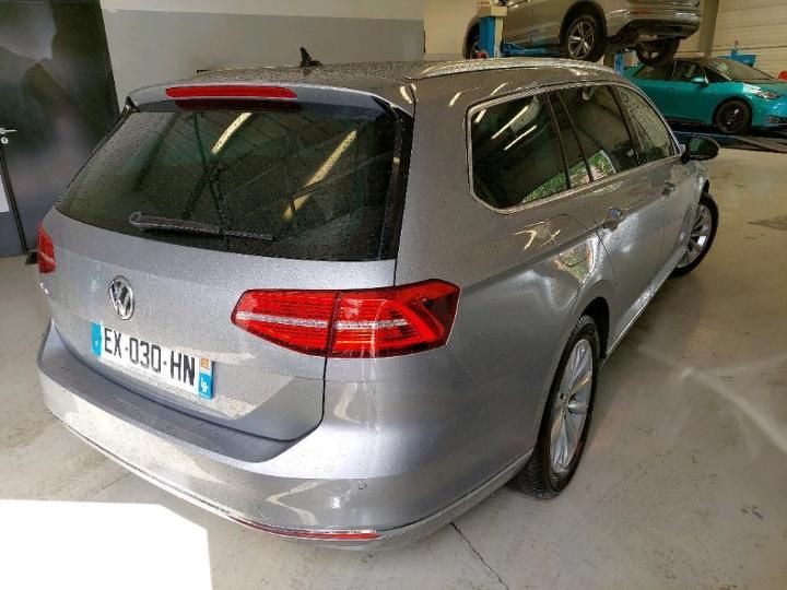 Photo 2 VIN: WVWZZZ3CZJE186207 - VOLKSWAGEN PASSAT 