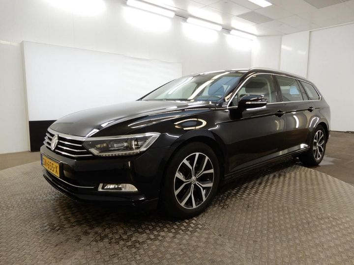 Photo 1 VIN: WVWZZZ3CZJE186584 - VOLKSWAGEN PASSAT 