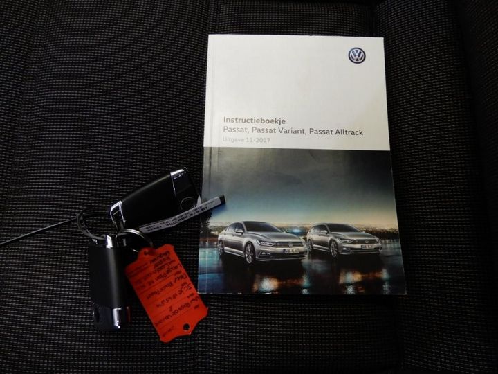 Photo 12 VIN: WVWZZZ3CZJE186584 - VOLKSWAGEN PASSAT 