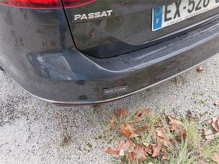 Photo 30 VIN: WVWZZZ3CZJE186688 - VOLKSWAGEN PASSAT 