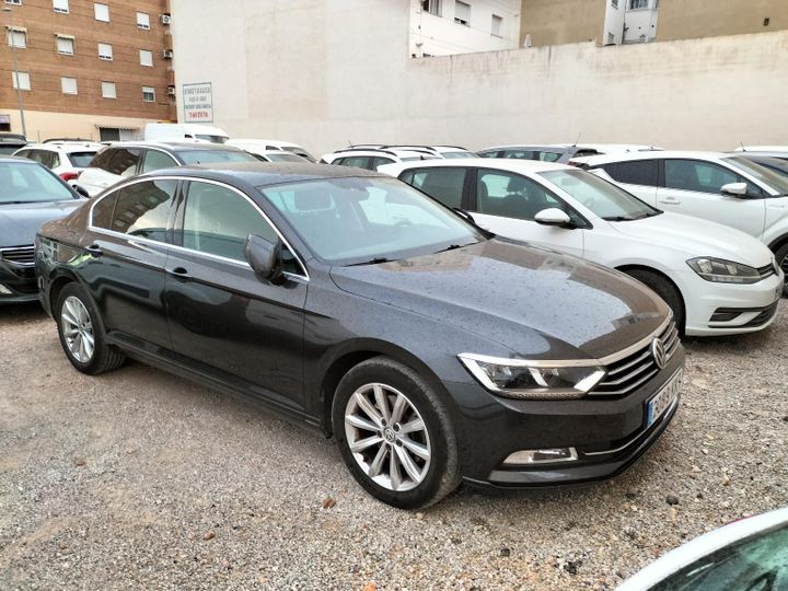 Photo 24 VIN: WVWZZZ3CZJE188414 - VOLKSWAGEN PASSAT 