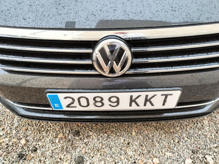 Photo 6 VIN: WVWZZZ3CZJE188414 - VOLKSWAGEN PASSAT 