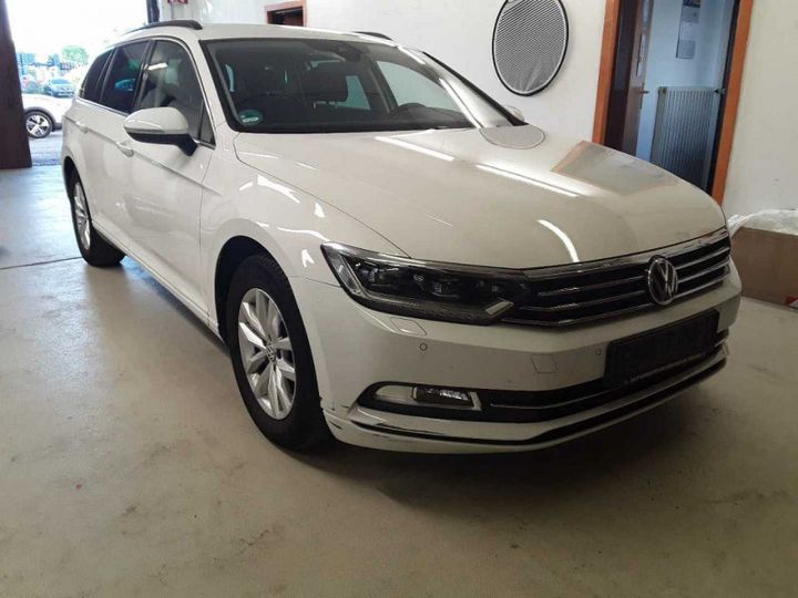 Photo 1 VIN: WVWZZZ3CZJE190708 - VOLKSWAGEN PASSAT 