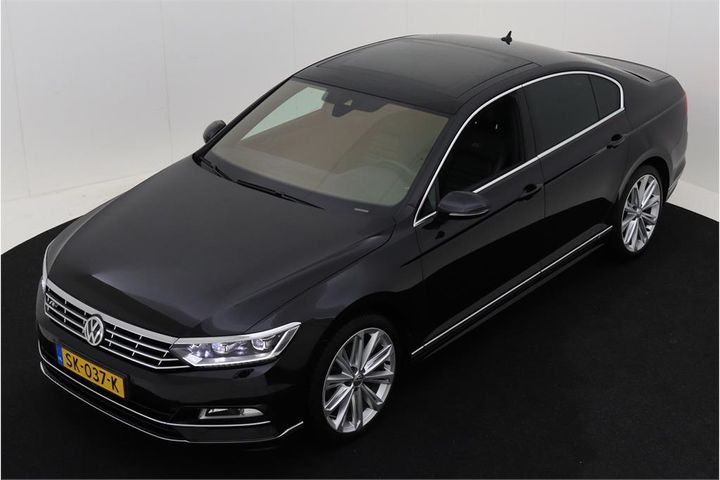 Photo 1 VIN: WVWZZZ3CZJE192200 - VOLKSWAGEN PASSAT 