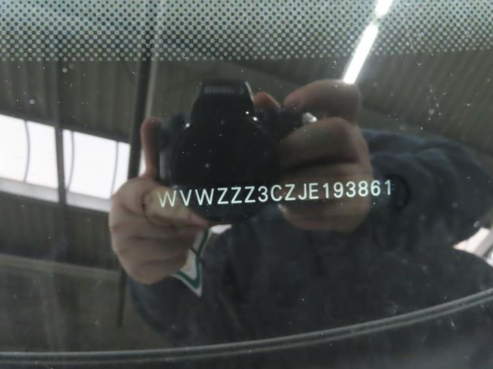 Photo 11 VIN: WVWZZZ3CZJE193861 - VOLKSWAGEN PASSAT 