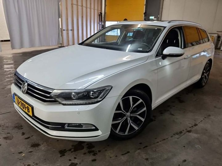 Photo 1 VIN: WVWZZZ3CZJE196142 - VOLKSWAGEN PASSAT 