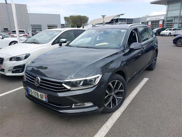 Photo 1 VIN: WVWZZZ3CZJE202258 - VOLKSWAGEN PASSAT 