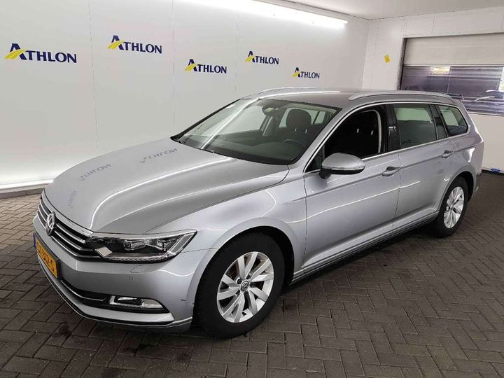 Photo 1 VIN: WVWZZZ3CZJE202597 - VOLKSWAGEN PASSAT 