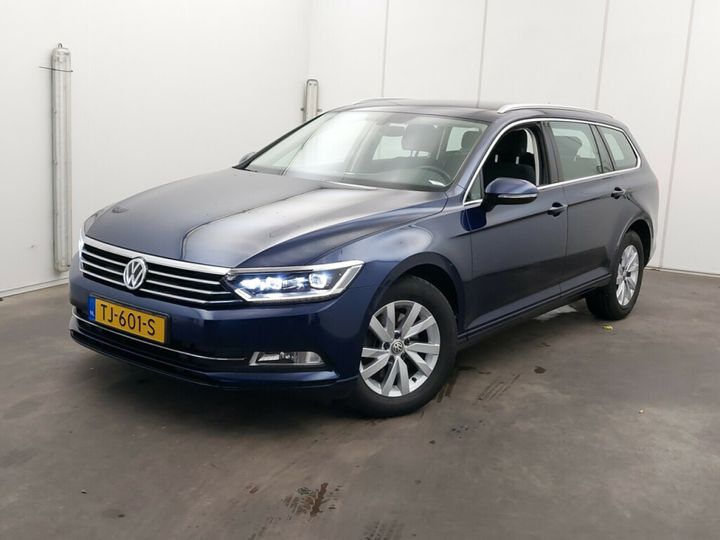 Photo 1 VIN: WVWZZZ3CZJE203212 - VOLKSWAGEN PASSAT 