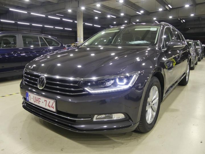 Photo 1 VIN: WVWZZZ3CZJE204186 - VOLKSWAGEN PASSAT 