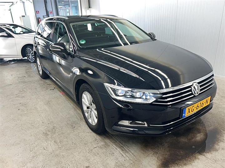 Photo 1 VIN: WVWZZZ3CZJE204673 - VOLKSWAGEN PASSAT 