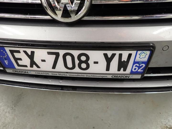 Photo 1 VIN: WVWZZZ3CZJE205742 - VOLKSWAGEN PASSAT 