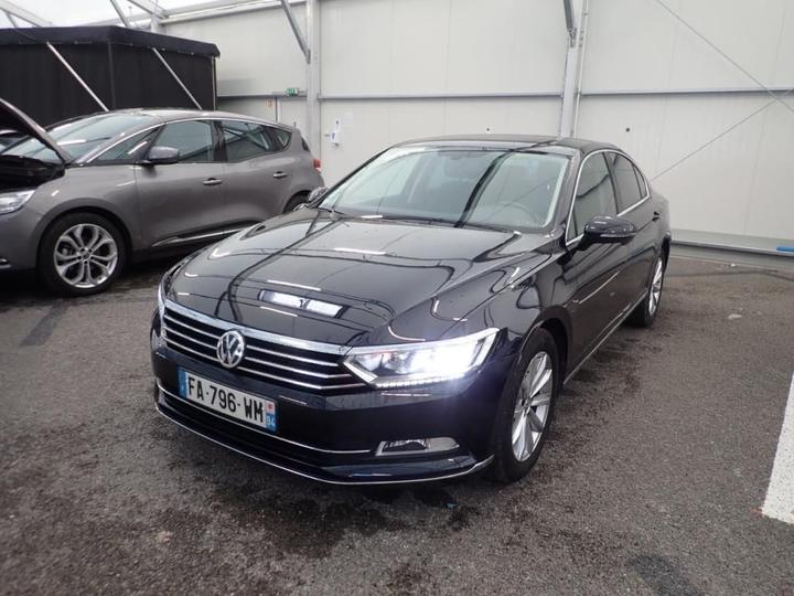 Photo 1 VIN: WVWZZZ3CZJE207581 - VOLKSWAGEN PASSAT 