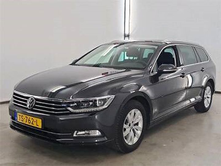 Photo 1 VIN: WVWZZZ3CZJE210307 - VOLKSWAGEN PASSAT 