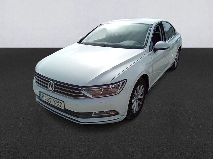 Photo 1 VIN: WVWZZZ3CZJE211183 - VOLKSWAGEN PASSAT 