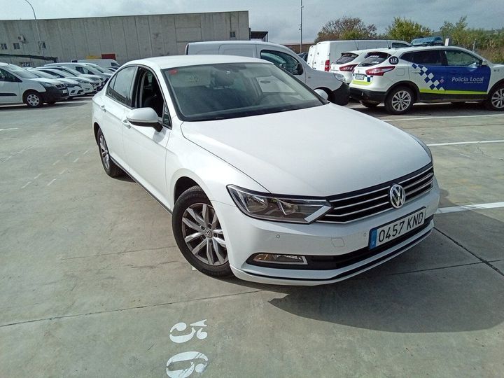 Photo 24 VIN: WVWZZZ3CZJE211183 - VOLKSWAGEN PASSAT 