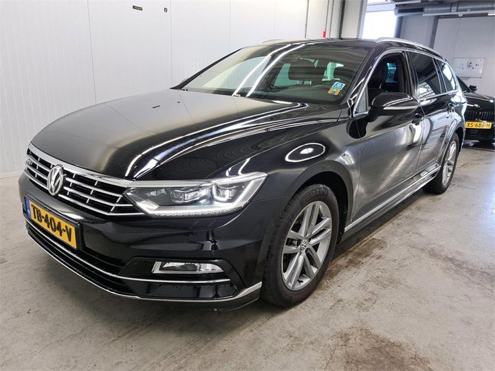 Photo 1 VIN: WVWZZZ3CZJE213127 - VOLKSWAGEN PASSAT 