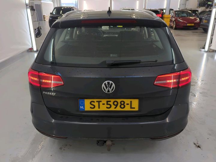 Photo 11 VIN: WVWZZZ3CZJE213154 - VOLKSWAGEN PASSAT 