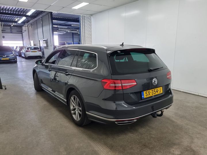 Photo 2 VIN: WVWZZZ3CZJE213188 - VOLKSWAGEN PASSAT 