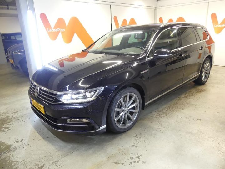 Photo 2 VIN: WVWZZZ3CZJE213704 - VOLKSWAGEN PASSAT 