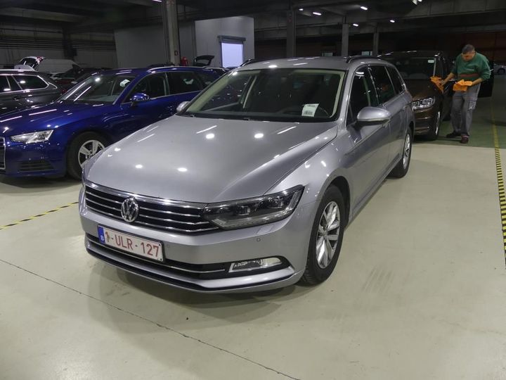 Photo 1 VIN: WVWZZZ3CZJE213990 - VOLKSWAGEN PASSAT 