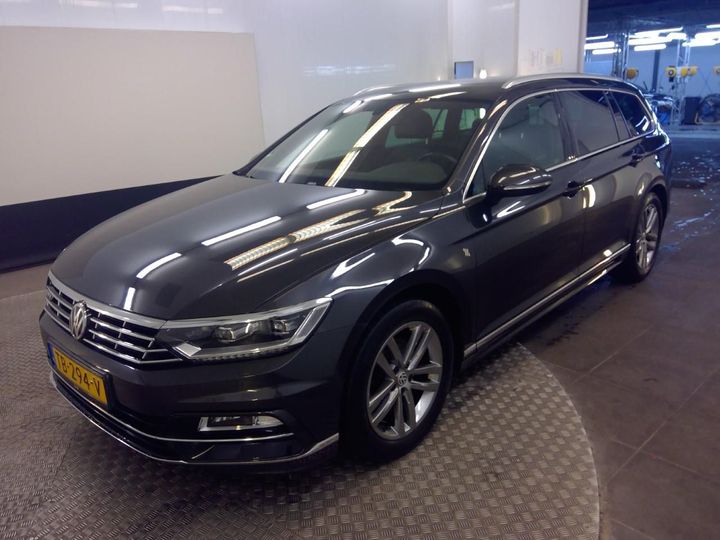 Photo 1 VIN: WVWZZZ3CZJE216783 - VOLKSWAGEN PASSAT 