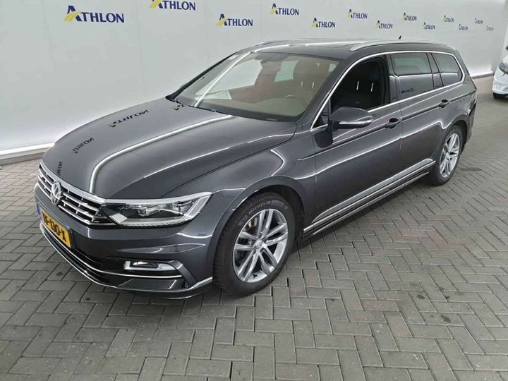 Photo 1 VIN: WVWZZZ3CZJE217043 - VOLKSWAGEN PASSAT 