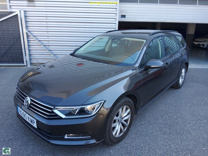 Photo 0 VIN: WVWZZZ3CZJE217290 - VOLKSWAGEN PASSAT 