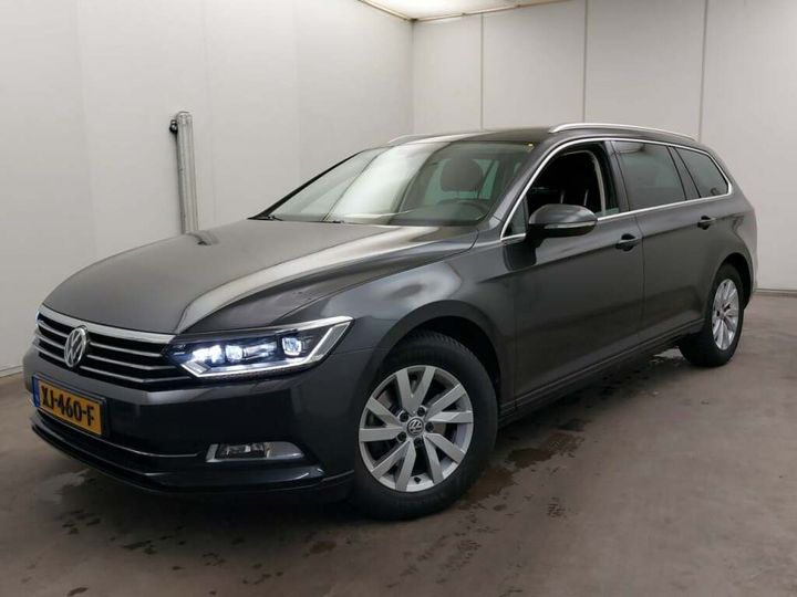 Photo 1 VIN: WVWZZZ3CZJE217313 - VOLKSWAGEN PASSAT 