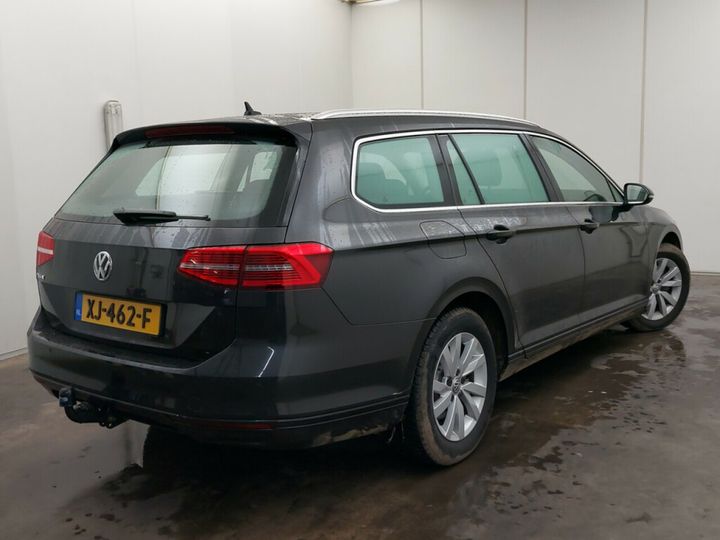 Photo 2 VIN: WVWZZZ3CZJE217423 - VOLKSWAGEN PASSAT 