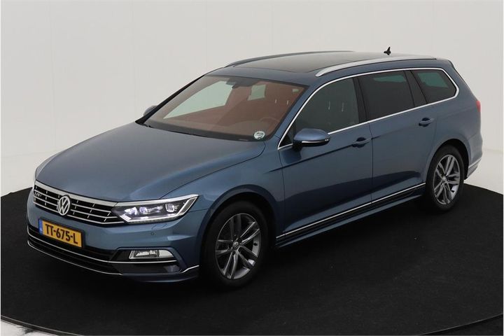 Photo 1 VIN: WVWZZZ3CZJE217677 - VOLKSWAGEN PASSAT 